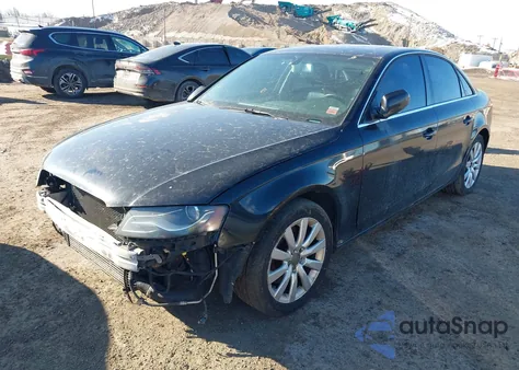 2010 Audi A4 2.0T Premium z USA, uszkodzony, nr VIN WAUFFAFL0AN010562